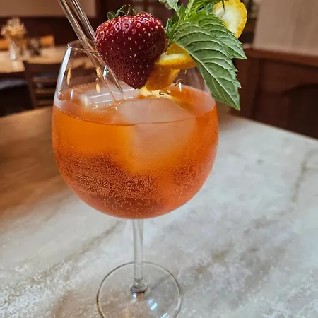 Bauer's Pension-restaurant-catering 招待所 Grosshabersdorf
