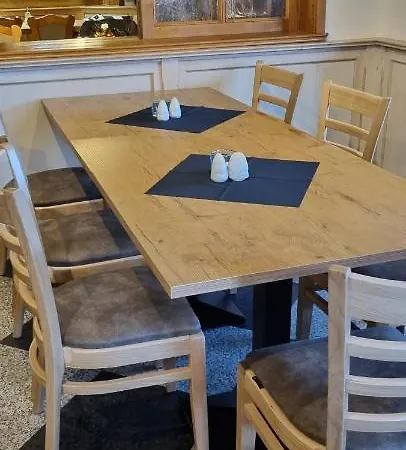 Bauer's Pension-restaurant-catering Pensión 3*