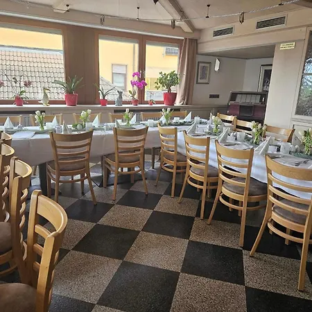 Bauer´s Pension-restaurant-catering Maison d'hôtes Grosshabersdorf